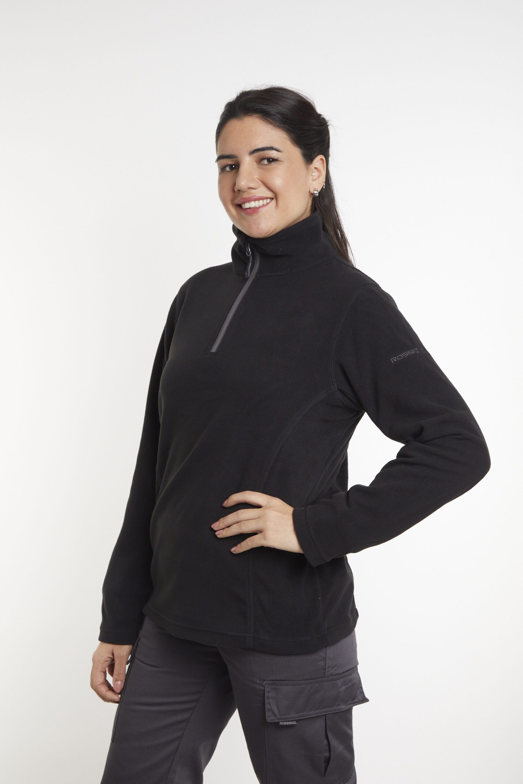 Polar Medio Cierre Clasic Negro Mujer: Estilo y Comodidad